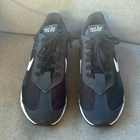 Nike Air Max Pre-Day - Black/Anthracite/White Men’s 7.5 - Picture 1 of 16